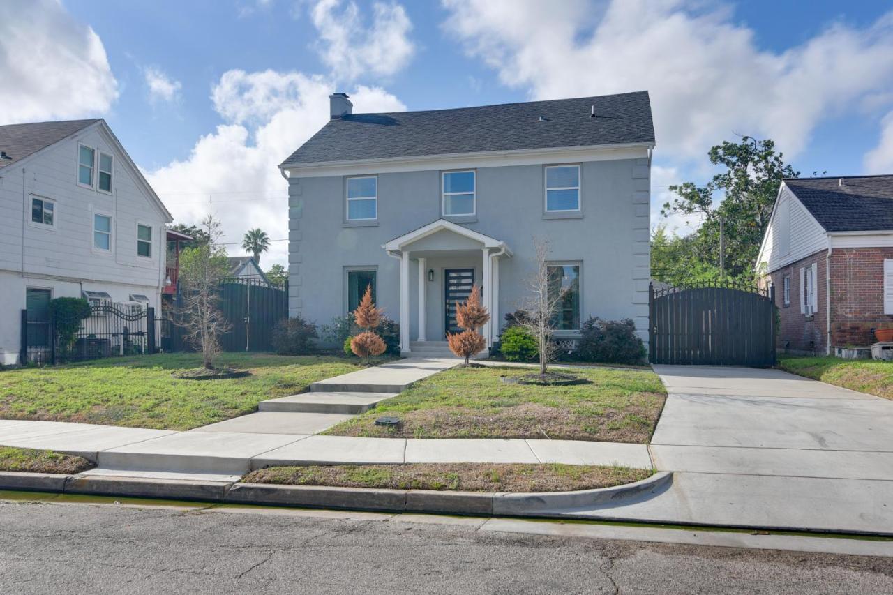 Eclectic Houston Home With Pool Table, 5 Mi To Dtwn Luaran gambar